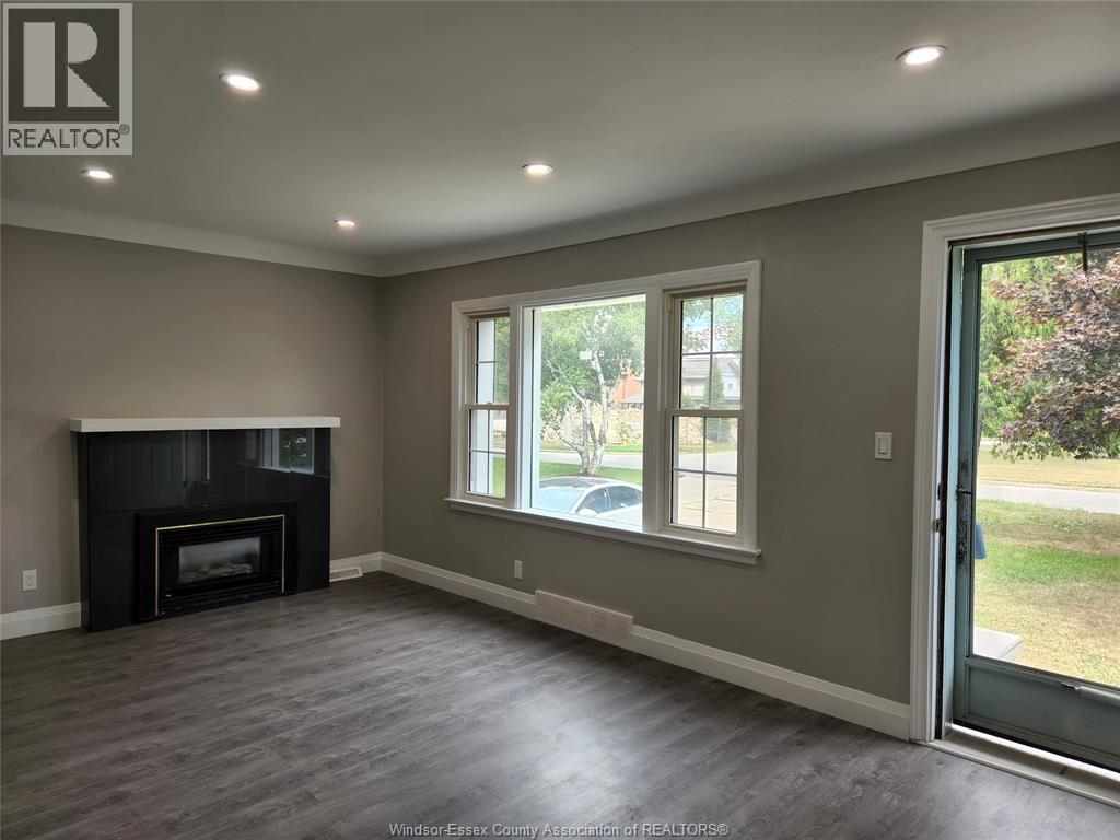 4221 KENNEDY DRIVE East, Windsor, Ontario, N9G1Y1 — Photo 2
