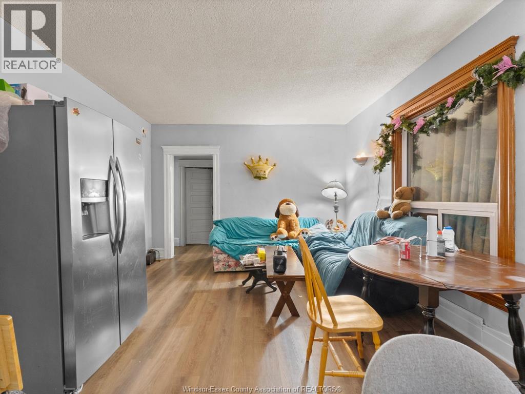 39 RUSSELL, Leamington, Ontario, N8H1V1 — Photo 4