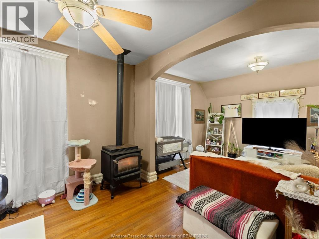 39 RUSSELL, Leamington, Ontario, N8H1V1 — Photo 6