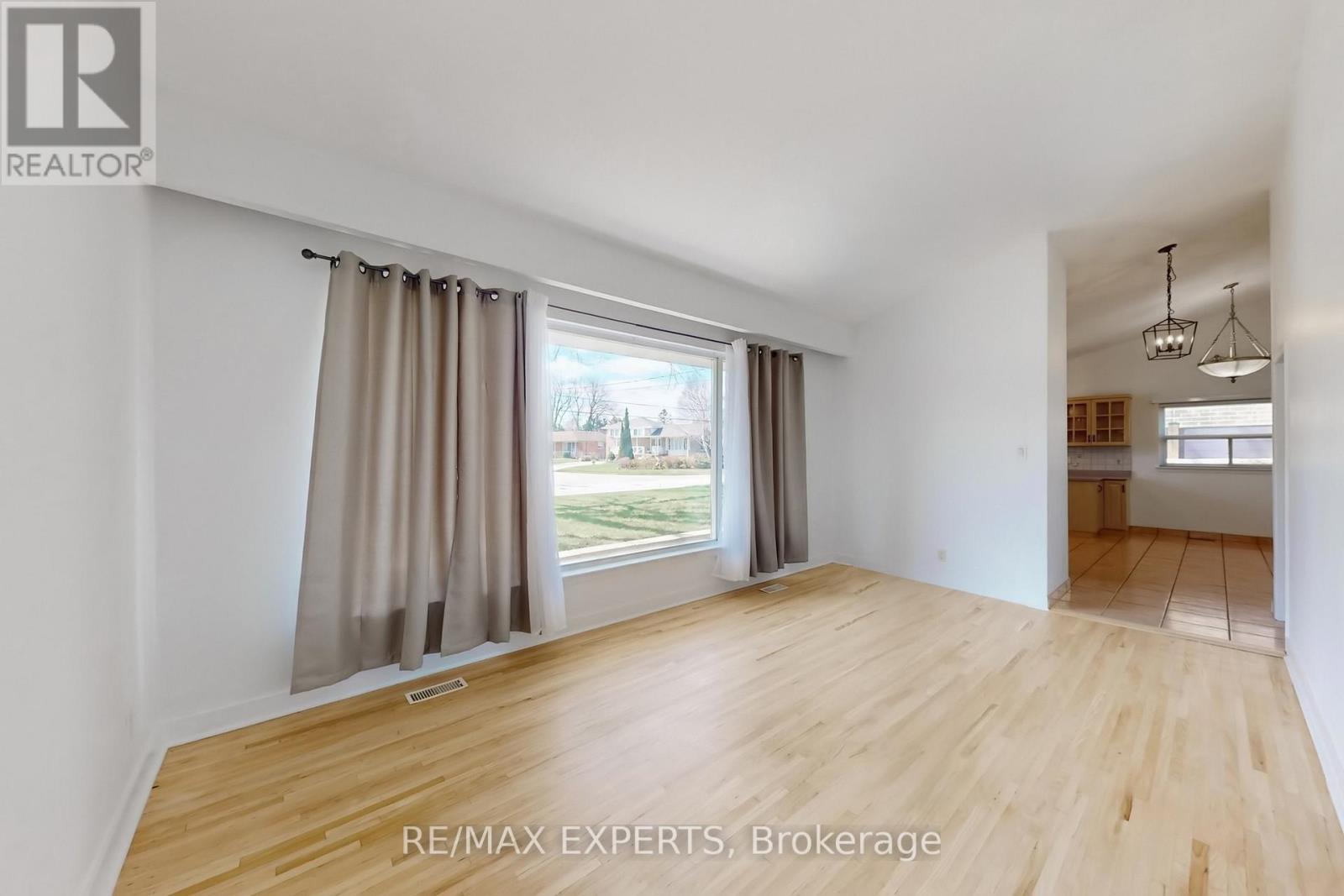 50 GOODMAN CRESCENT, Vaughan (Maple), Ontario, L6A1E2 — Photo 7