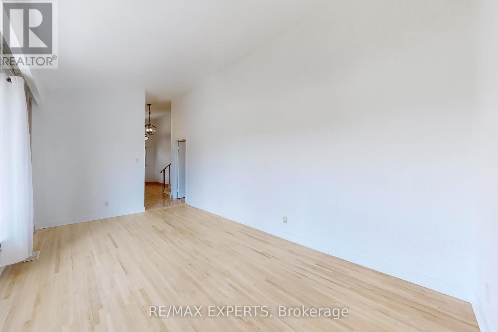 50 GOODMAN CRESCENT, Vaughan (Maple), Ontario, L6A1E2 — Photo 9