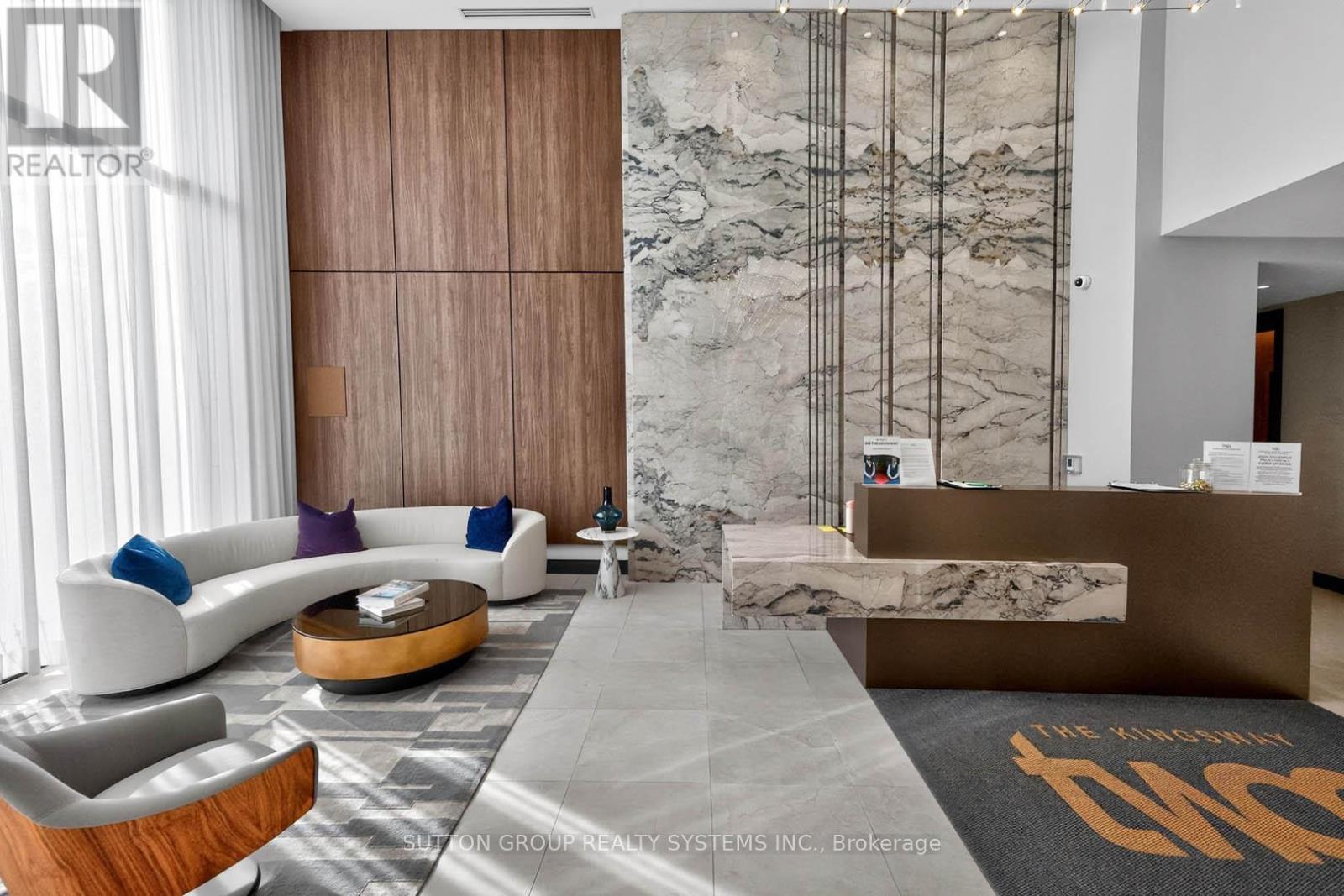 316 - 293 THE KINGSWAY, Toronto (Edenbridge-Humber Valley), Ontario, M9A0E8 — Photo 2