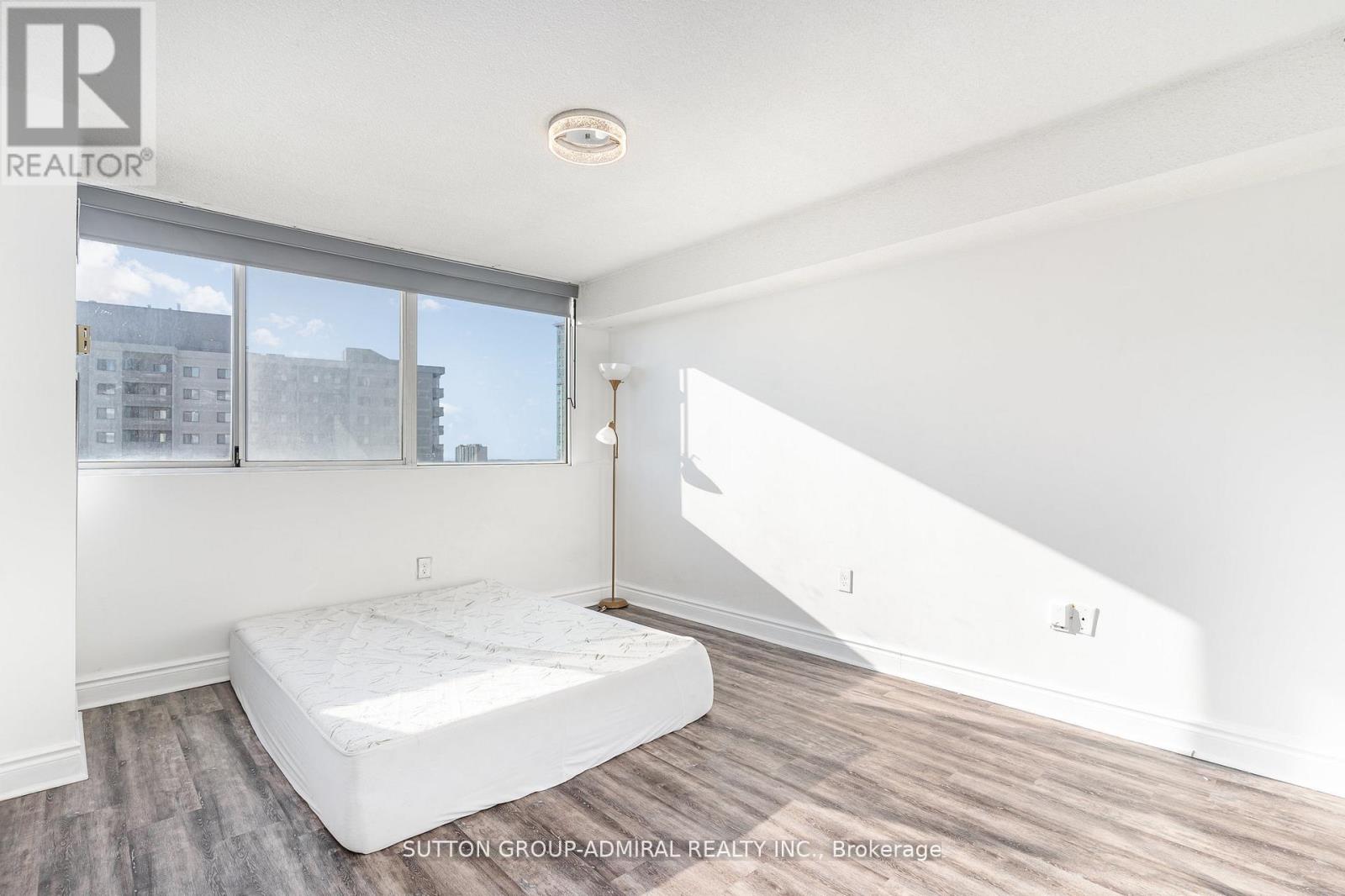 1611 - 3590 KANEFF CRESCENT, Mississauga (Mississauga Valleys), Ontario, L5A3X3 — Photo 10