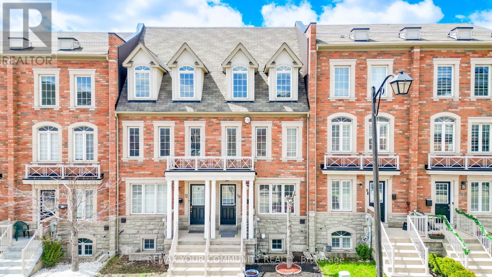 10 TED WRAY CIRCLE, Toronto (Downsview-Roding-CFB), Ontario, M3L0G7 — Photo 2