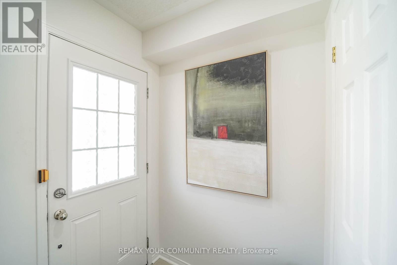 10 TED WRAY CIRCLE, Toronto (Downsview-Roding-CFB), Ontario, M3L0G7 — Photo 5