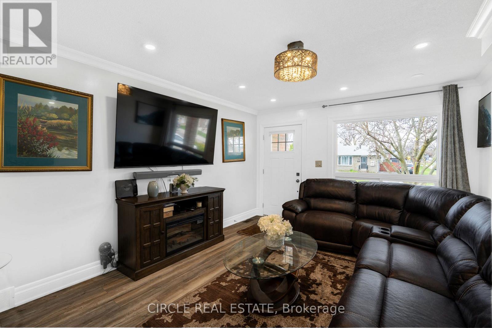 64 LAMPMAN CRESCENT, Thorold (Confederation Heights), Ontario, L2V4K7 — Photo 6