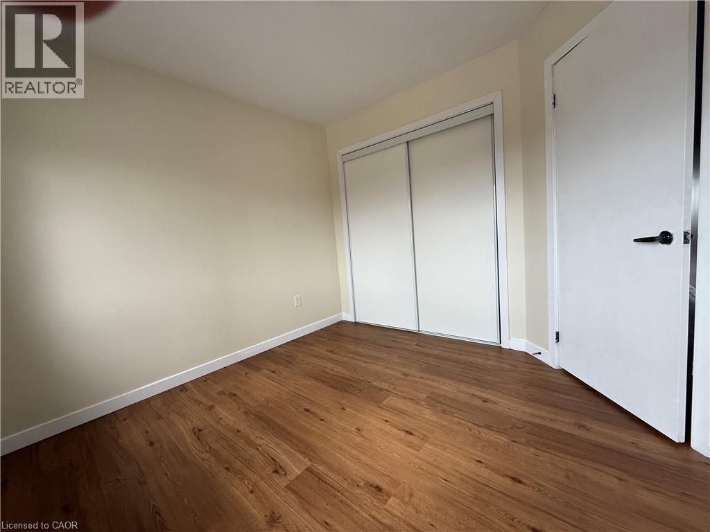 148 CRAFTER Crescent Unit# Upper, Hamilton, Ontario, L8J0H8 — Photo 10