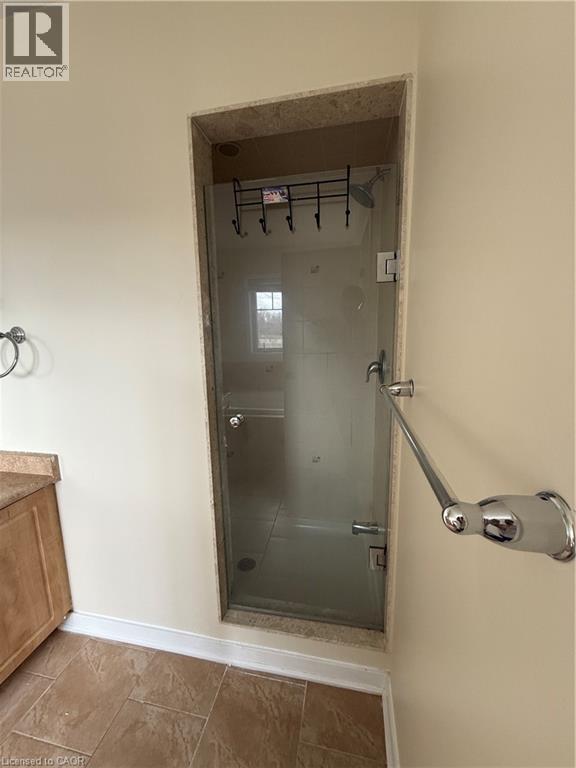 148 CRAFTER Crescent Unit# Upper, Hamilton, Ontario, L8J0H8 — Photo 16