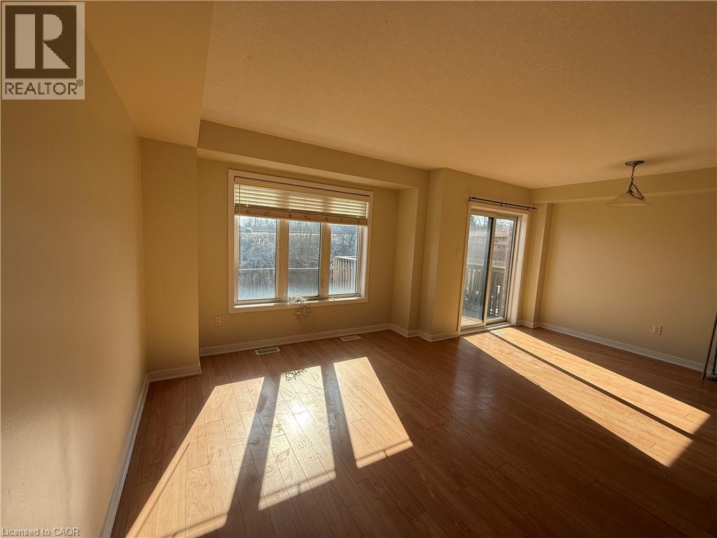 148 CRAFTER Crescent Unit# Upper, Hamilton, Ontario, L8J0H8 — Photo 3