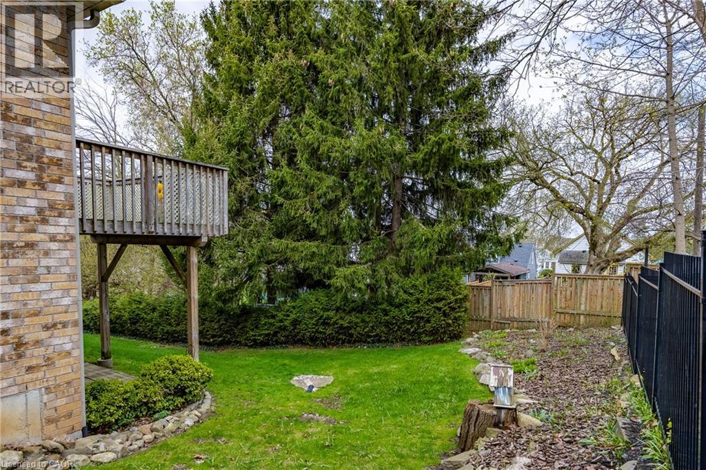 93 ELMHURST Avenue Unit# 8, Simcoe, Ontario, N3Y3G1 — Photo 3