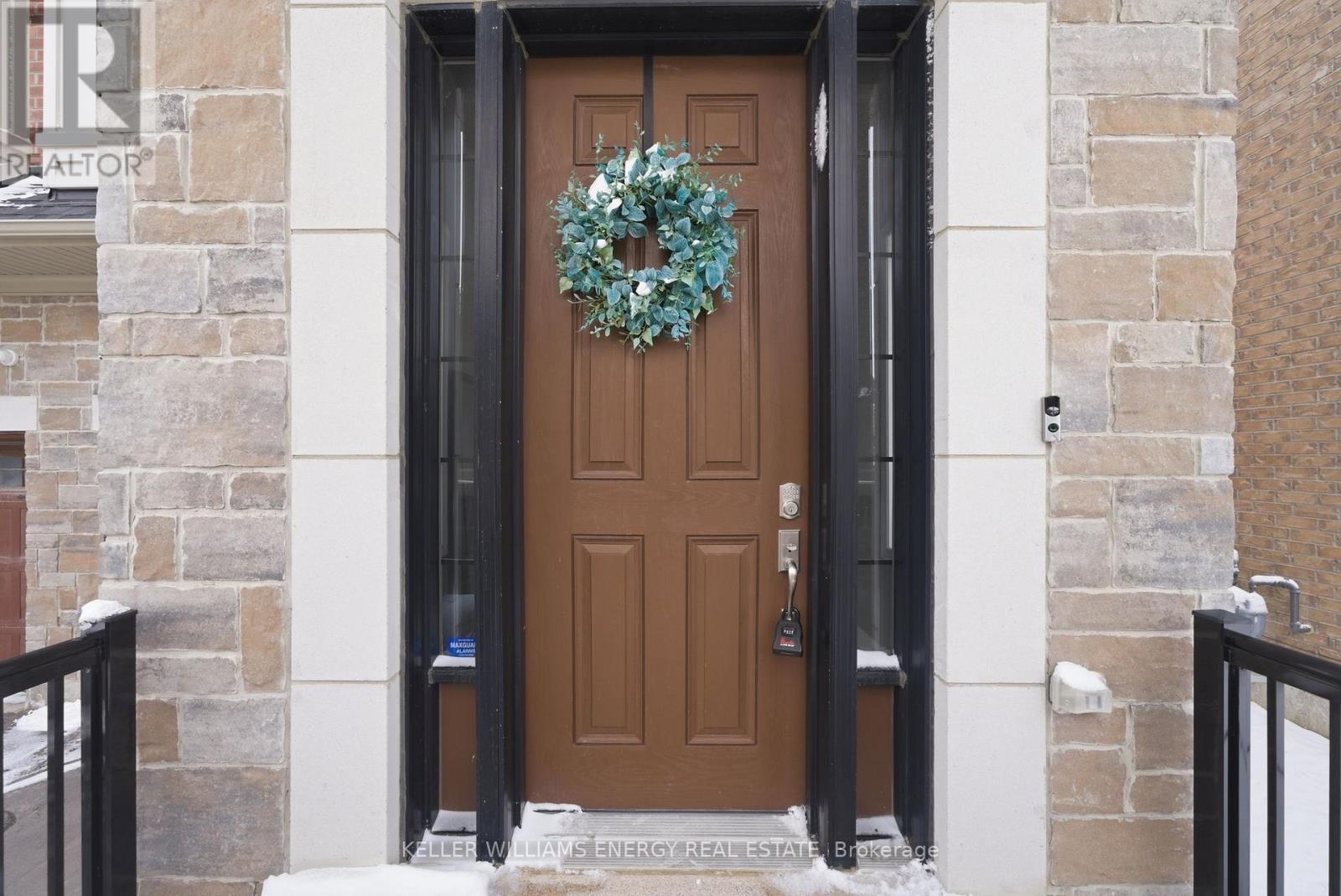 95 DORIAN DRIVE, Whitby, Ontario, L1P0C8 — Photo 3