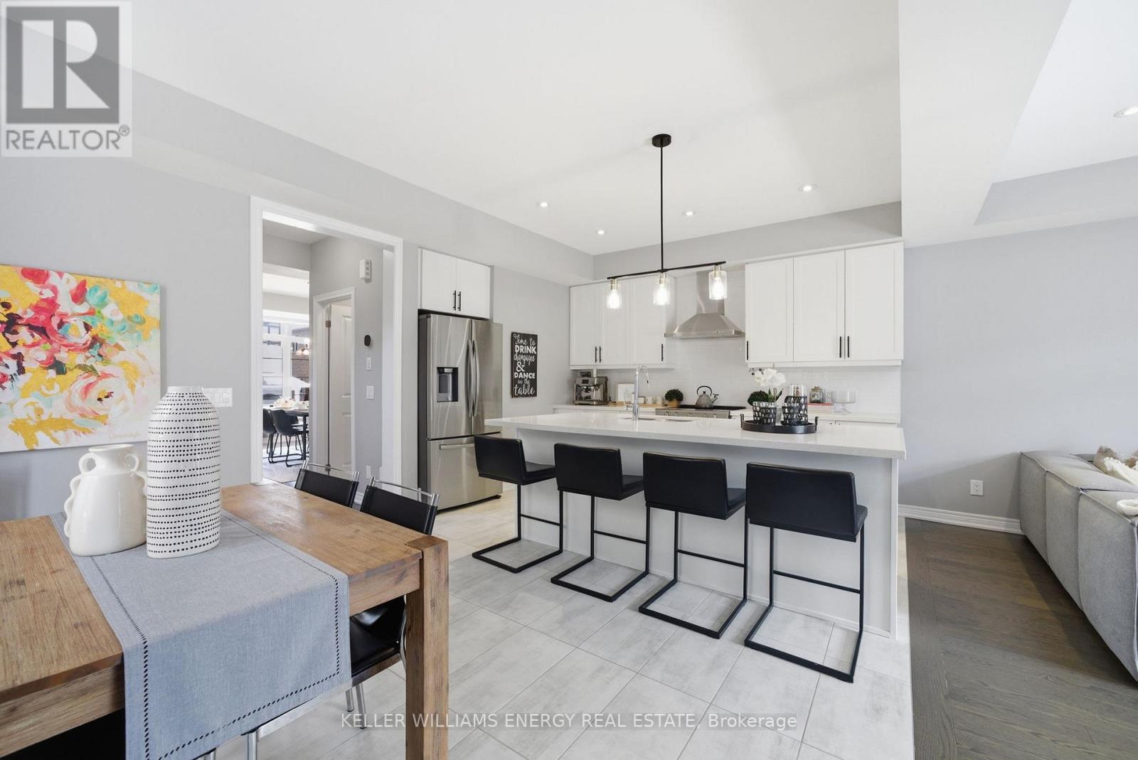 95 DORIAN DRIVE, Whitby, Ontario, L1P0C8 — Photo 4