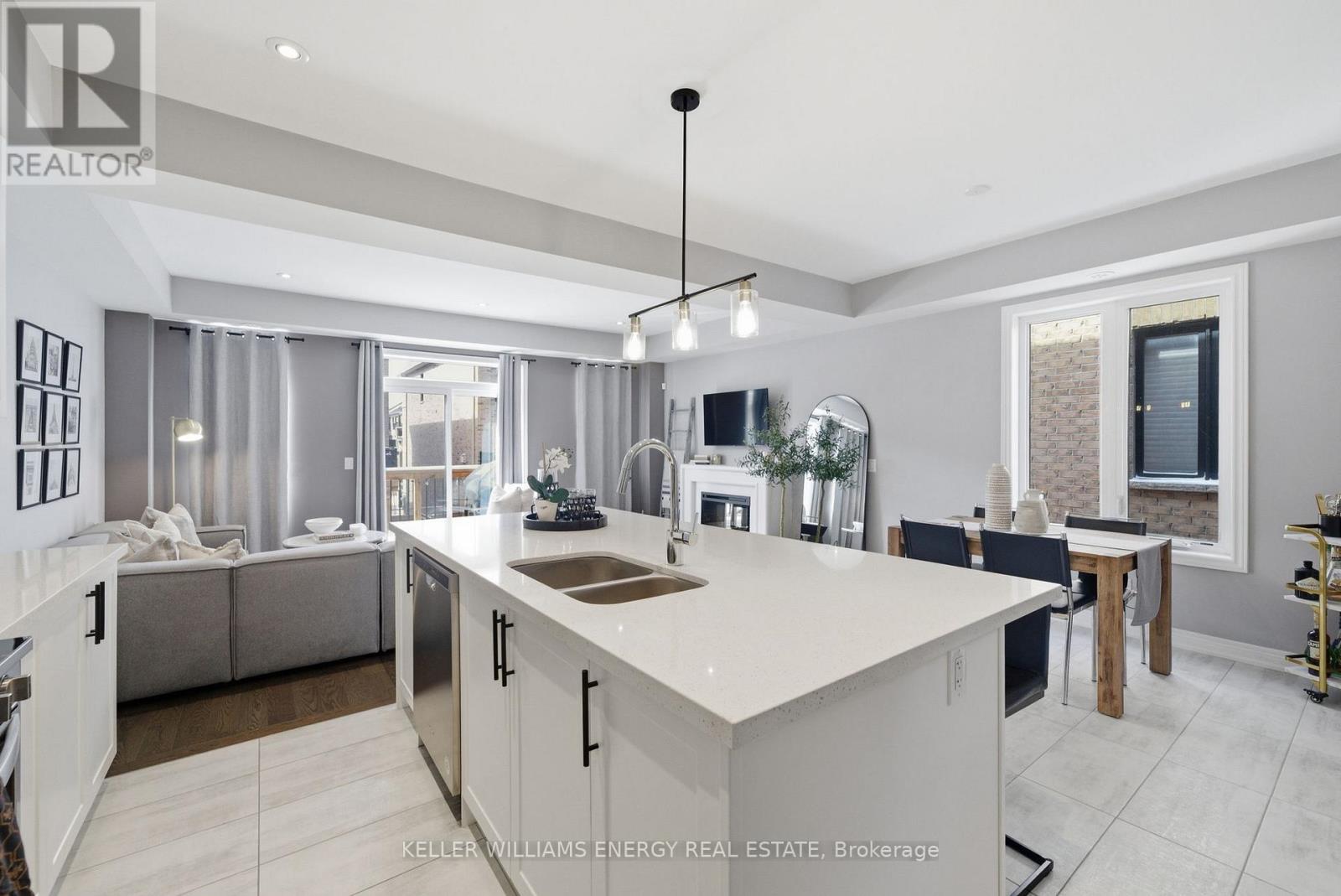 95 DORIAN DRIVE, Whitby, Ontario, L1P0C8 — Photo 8