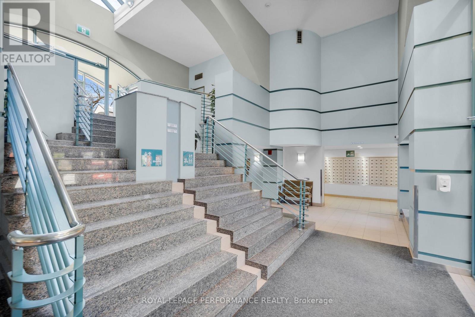 611 - 45 HOLLAND AVENUE, Ottawa, Ontario, K1Y4S3 — Photo 2