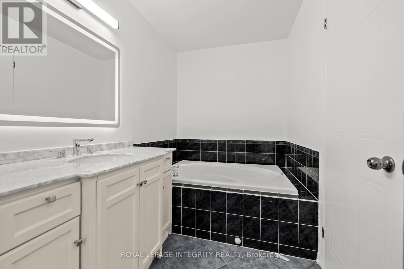 9 FLOWERTREE CRESCENT, Ottawa, Ontario, K2M2R6 — Photo 26