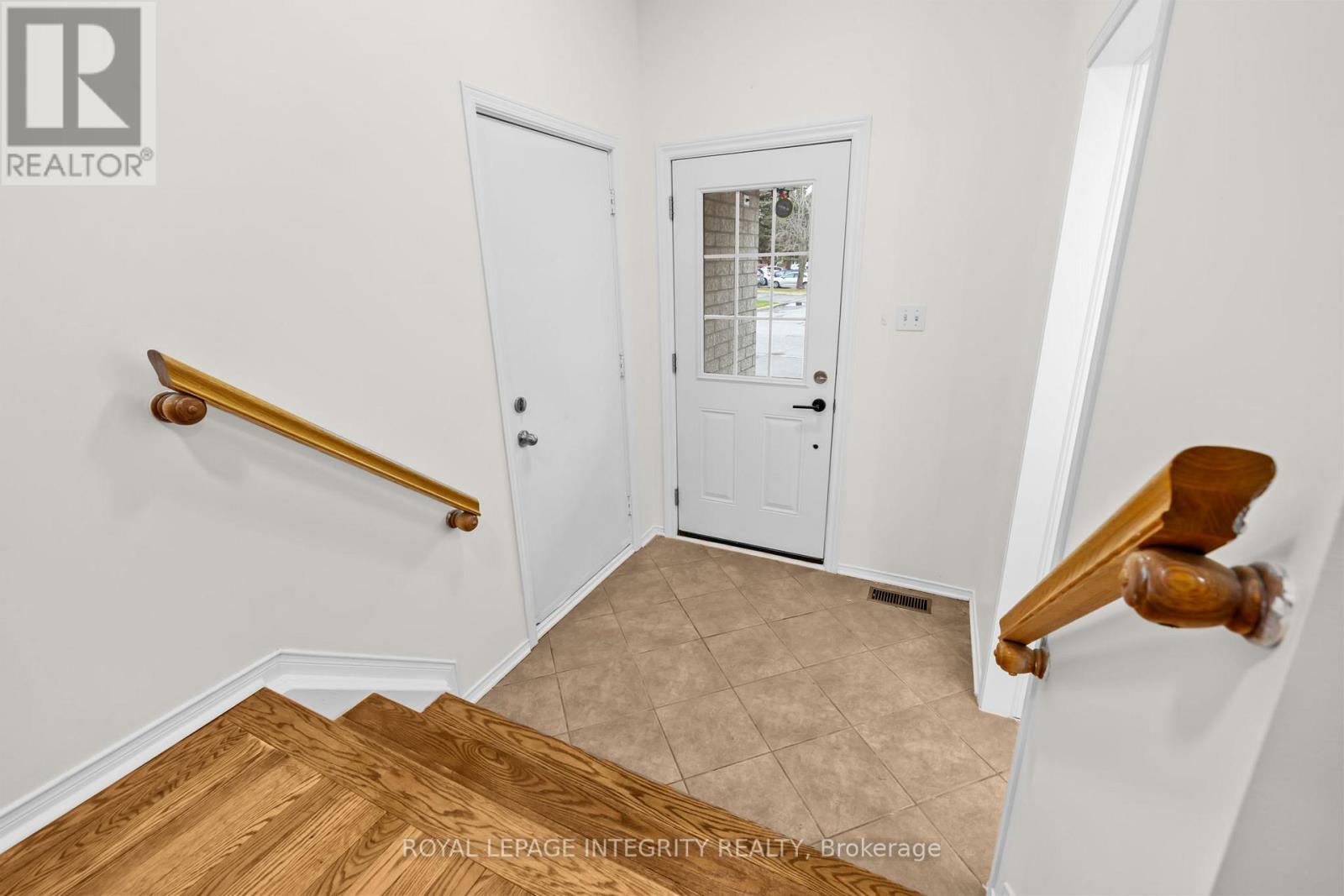 9 FLOWERTREE CRESCENT, Ottawa, Ontario, K2M2R6 — Photo 4
