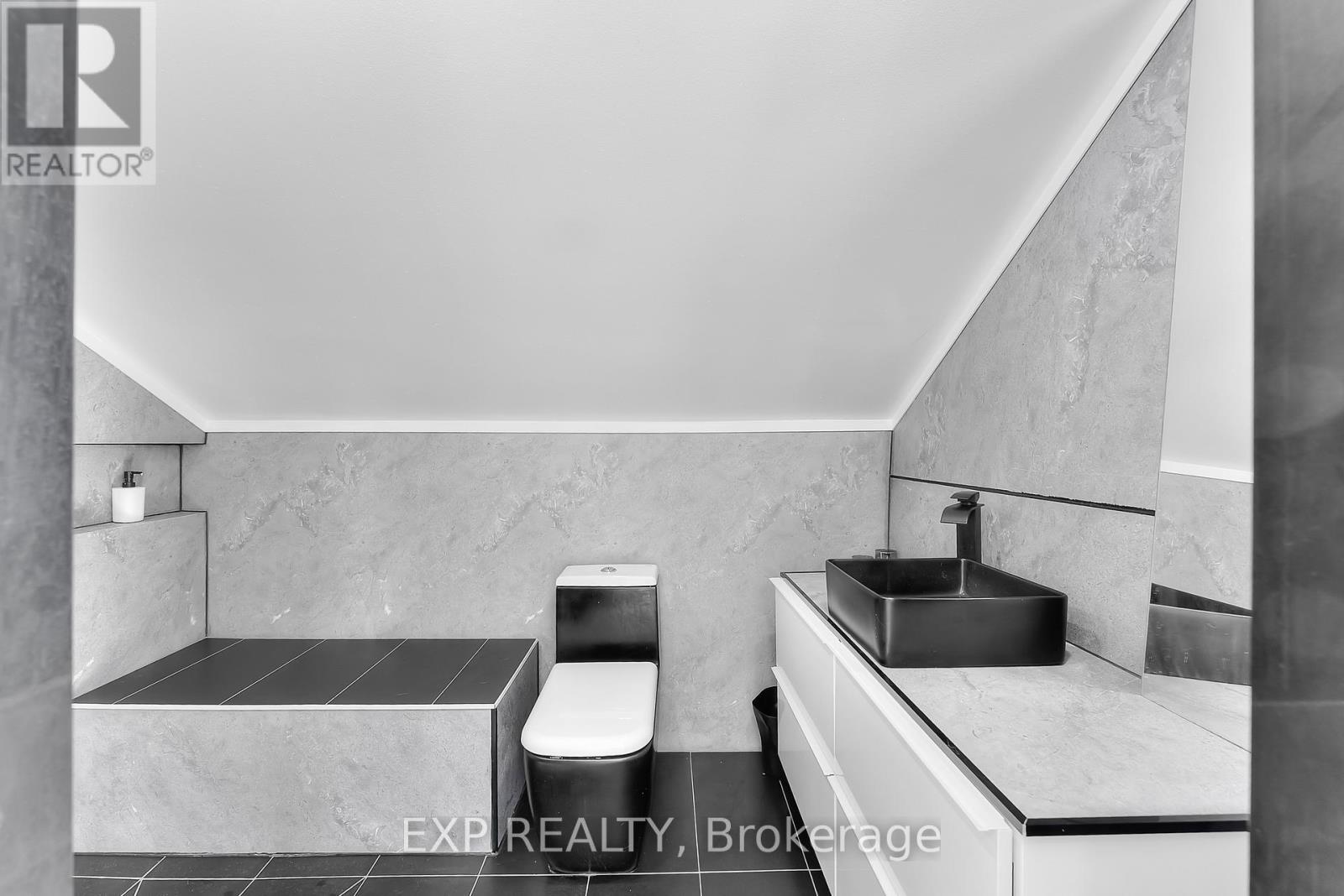 249 WALLACE AVENUE S, Welland (Lincoln/Crowland), Ontario, L3B1R7 — Photo 18