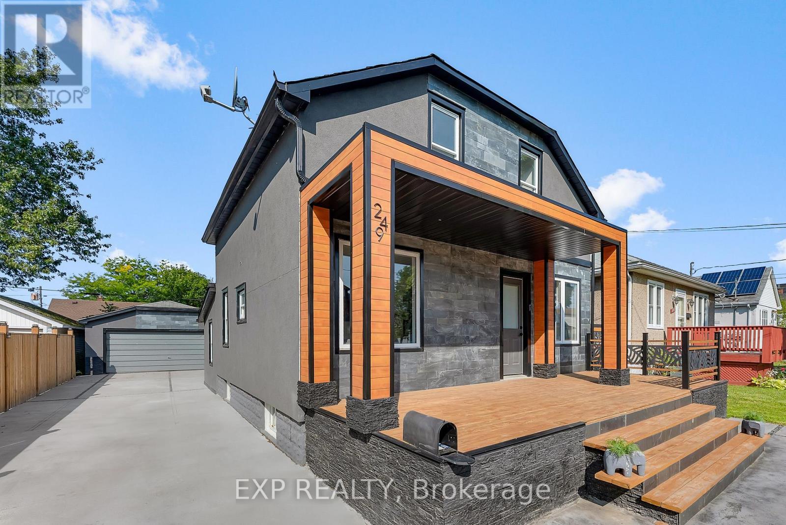 249 WALLACE AVENUE S, Welland (Lincoln/Crowland), Ontario, L3B1R7 — Photo 3