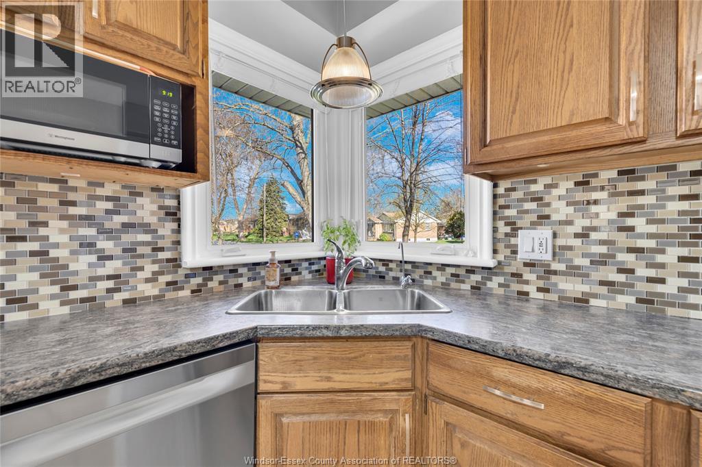 42 GRACE, Leamington, Ontario, N8H1K9 — Photo 11