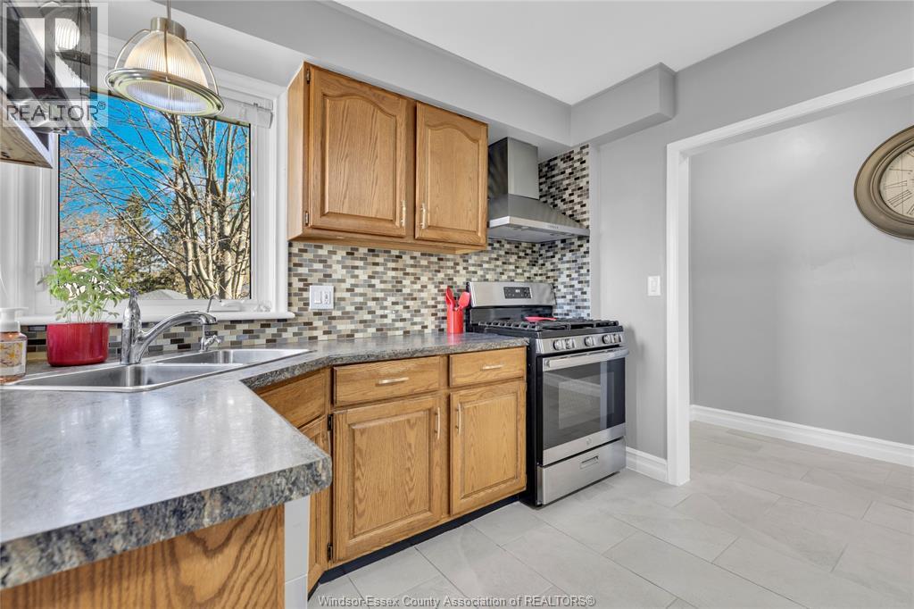 42 GRACE, Leamington, Ontario, N8H1K9 — Photo 12