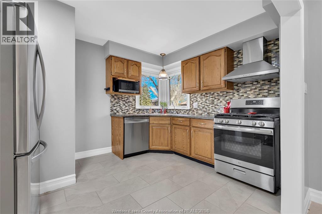 42 GRACE, Leamington, Ontario, N8H1K9 — Photo 9