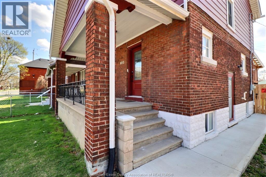 883 PILLETTE, Windsor, Ontario, N8Y3B4 — Photo 3