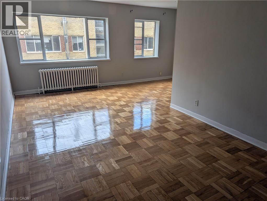 2035 PROSPECT Street Unit# 27, Burlington, Ontario, L7R1Z2 — Photo 4