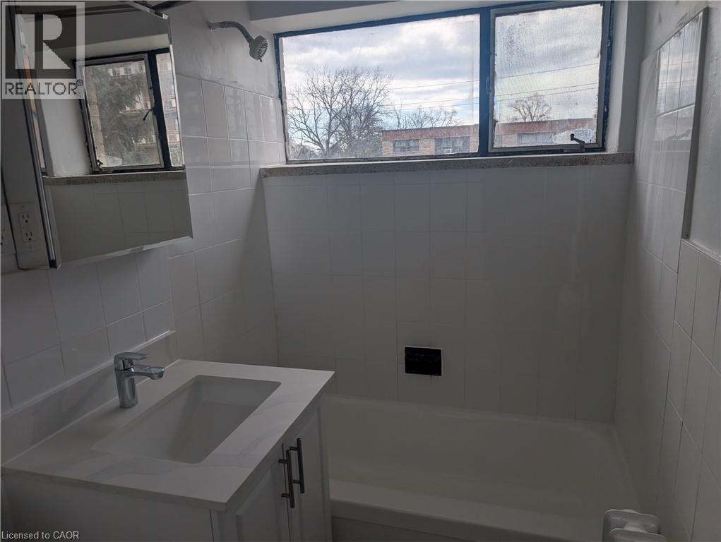 2035 PROSPECT Street Unit# 27, Burlington, Ontario, L7R1Z2 — Photo 7