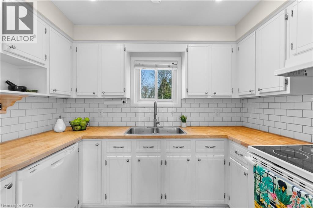 62 ROLLS Avenue, St. Catharines, Ontario, L2N1W1 — Photo 11