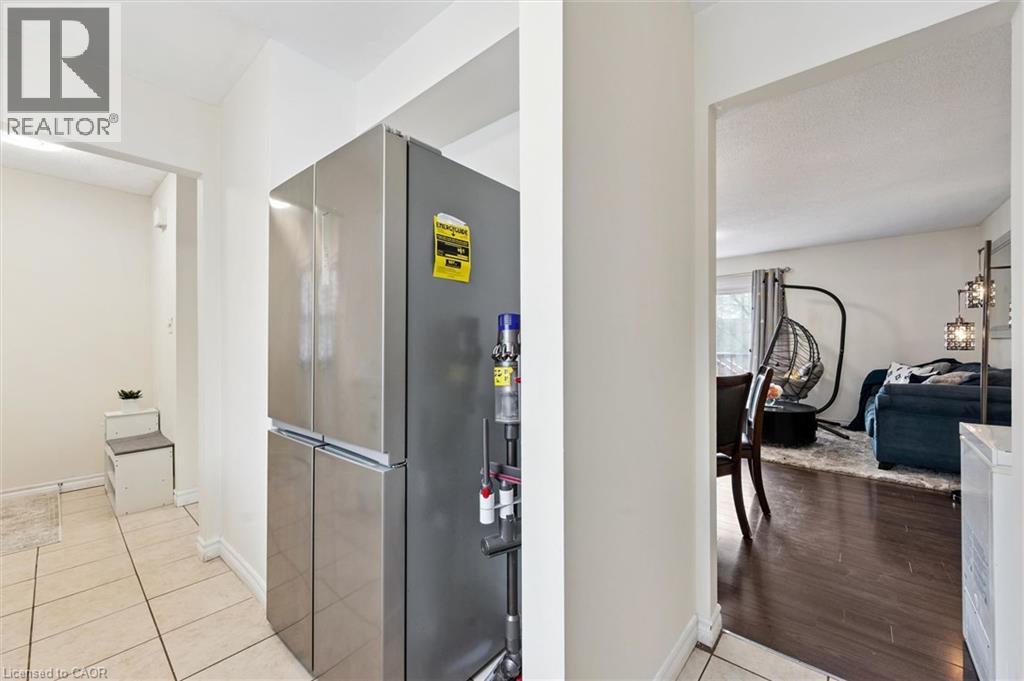 415 BAIRSTOW Crescent Unit# 5, Waterloo, Ontario, N2K2H7 — Photo 13