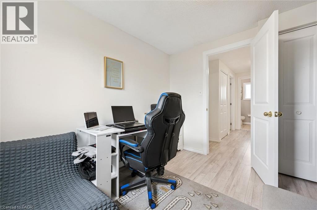 415 BAIRSTOW Crescent Unit# 5, Waterloo, Ontario, N2K2H7 — Photo 17