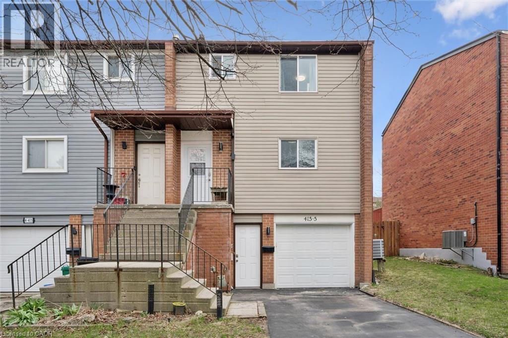 415 BAIRSTOW Crescent Unit# 5, Waterloo, Ontario, N2K2H7 — Photo 2