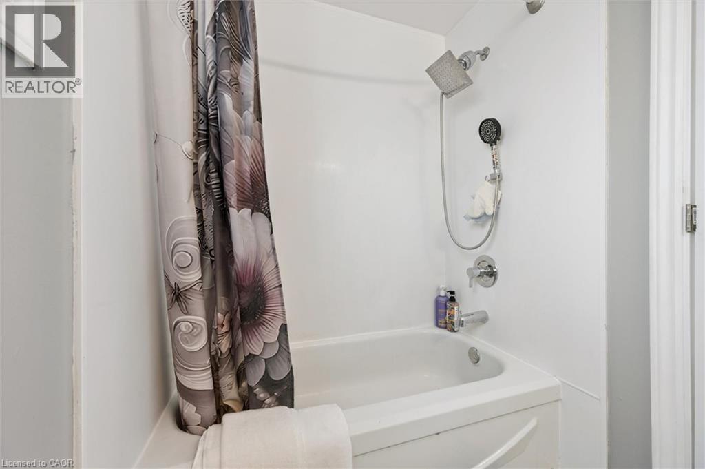 415 BAIRSTOW Crescent Unit# 5, Waterloo, Ontario, N2K2H7 — Photo 22