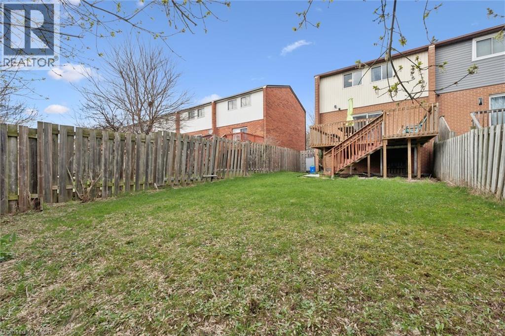 415 BAIRSTOW Crescent Unit# 5, Waterloo, Ontario, N2K2H7 — Photo 33