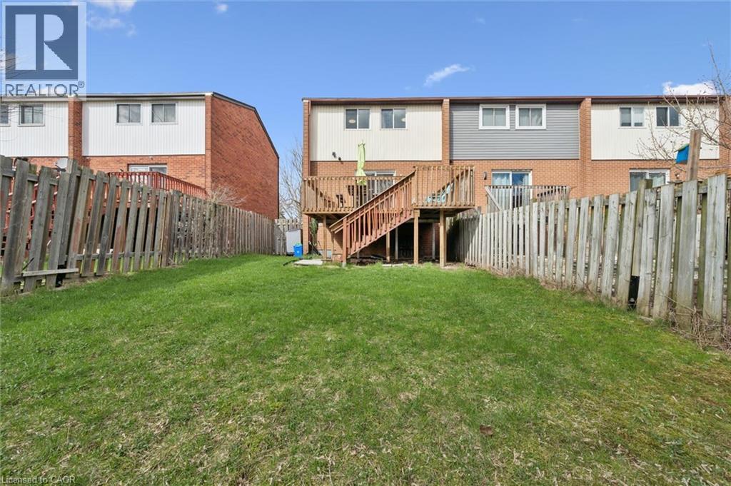 415 BAIRSTOW Crescent Unit# 5, Waterloo, Ontario, N2K2H7 — Photo 35