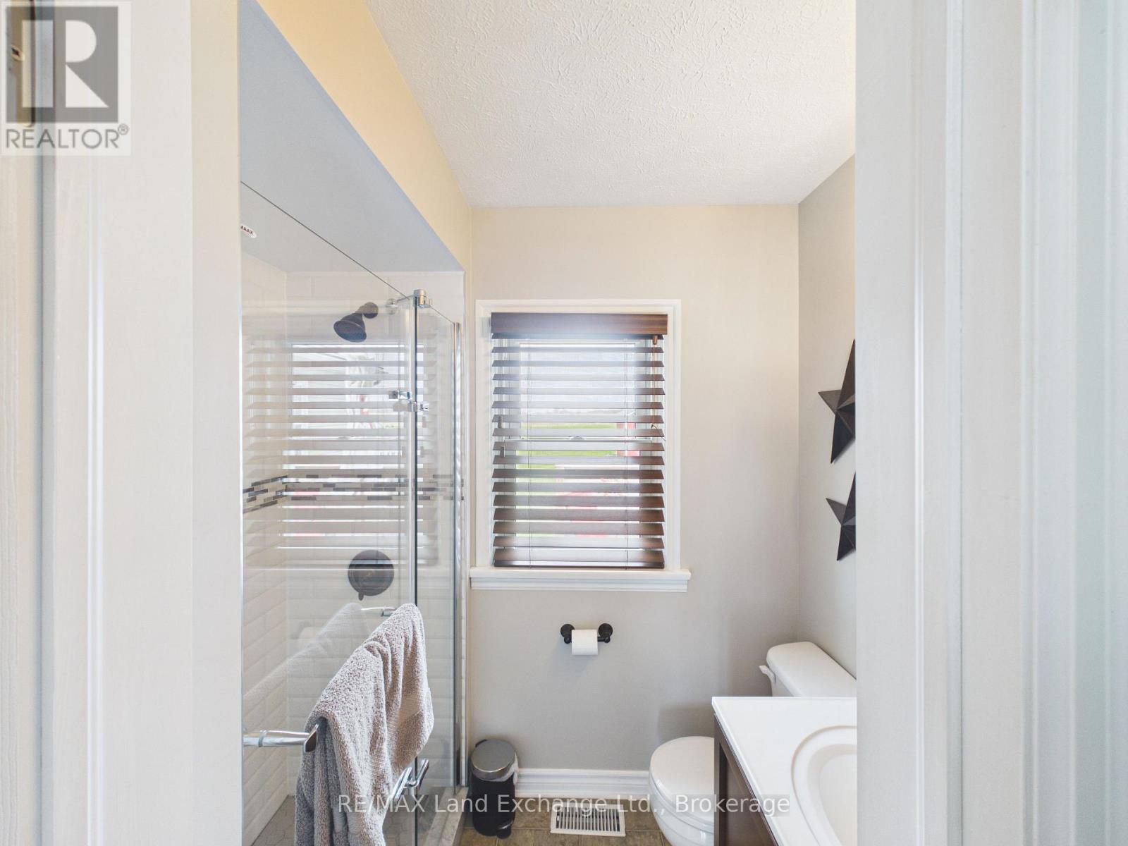 1044 5 CONCESSION, Kincardine, Ontario, N2Z2X4 — Photo 10