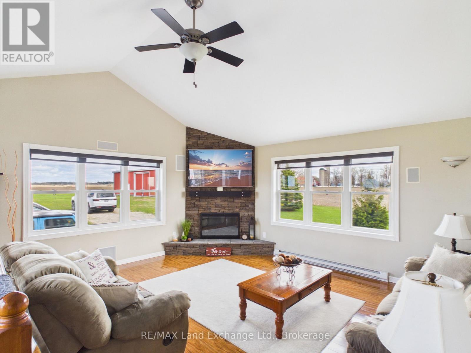 1044 5 CONCESSION, Kincardine, Ontario, N2Z2X4 — Photo 8