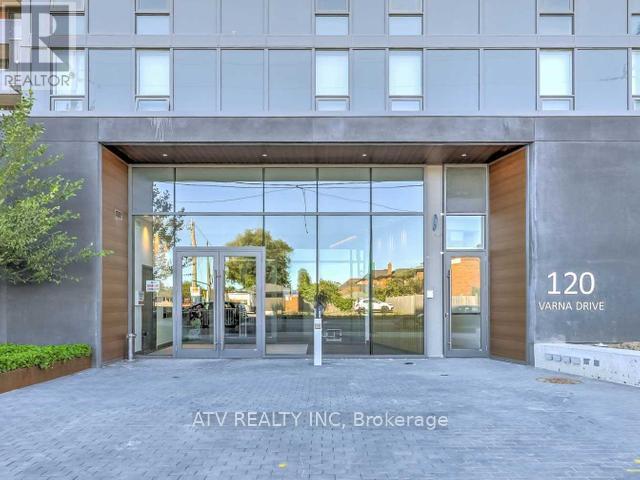 1521 - 120 VARNA DRIVE, Toronto (Englemount-Lawrence), Ontario, M6A1N3 — Photo 2