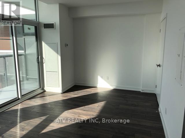 1521 - 120 VARNA DRIVE, Toronto (Englemount-Lawrence), Ontario, M6A1N3 — Photo 4