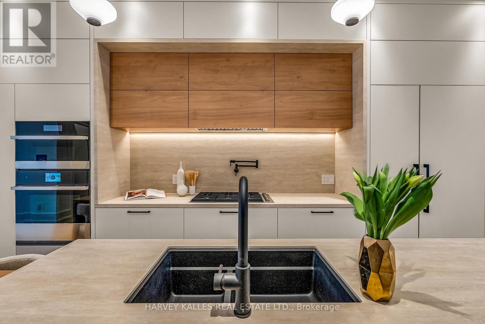 192 WOBURN AVENUE, Toronto (Lawrence Park North), Ontario, M5M1K7 — Photo 11