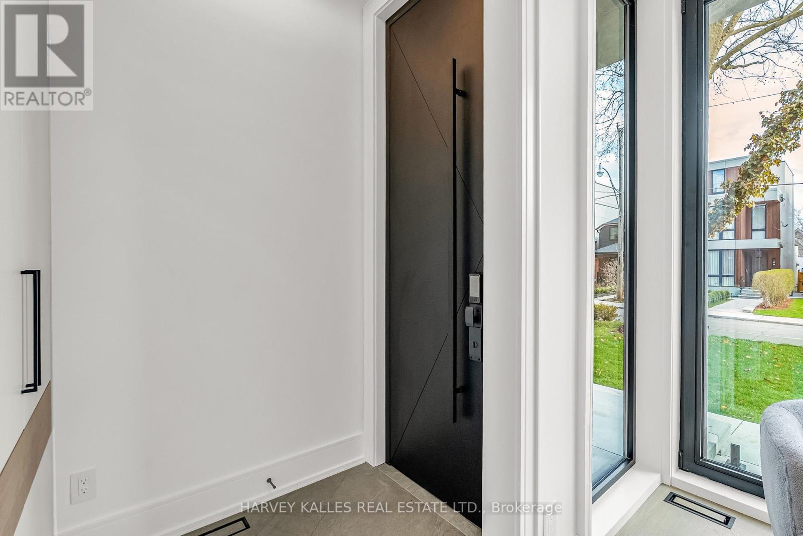 192 WOBURN AVENUE, Toronto (Lawrence Park North), Ontario, M5M1K7 — Photo 4