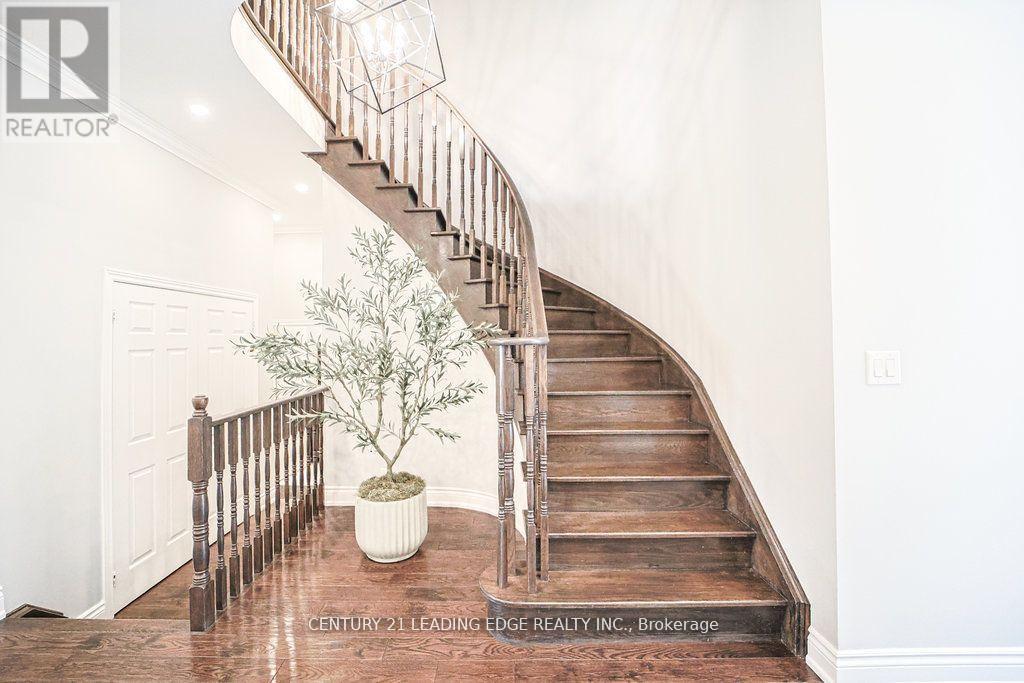 204 IVY JAY CRESCENT, Aurora, Ontario, L4G0E9 — Photo 6