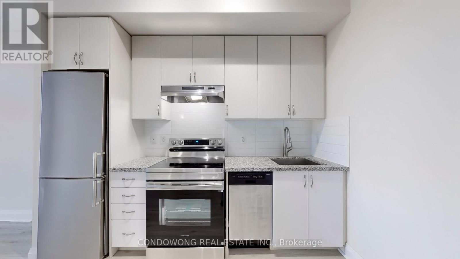 531 - 8763 BAYVIEW AVENUE, Richmond Hill (Doncrest), Ontario, L4B3V1 — Photo 2