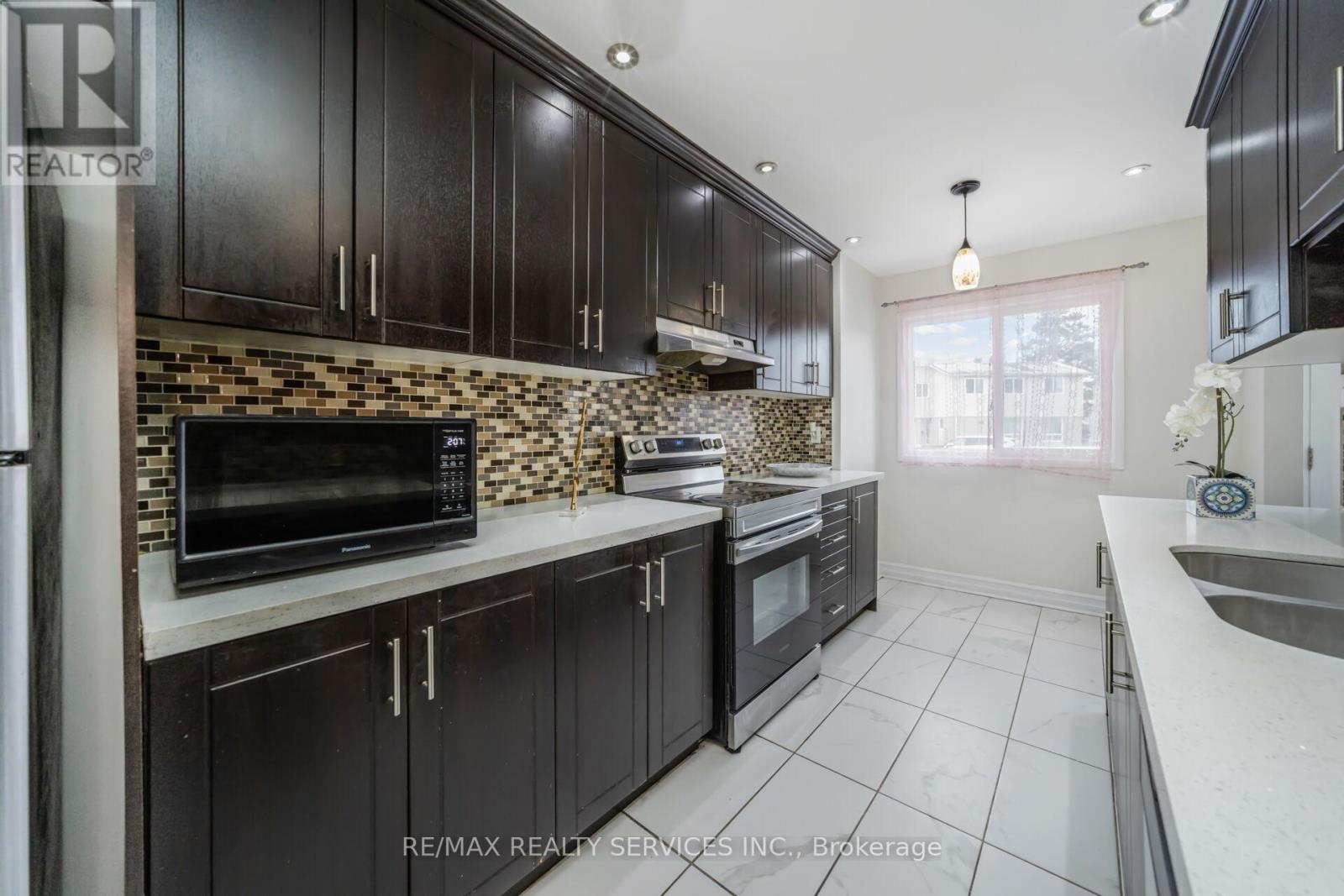 11 JULIETTE SQUARE, Brampton (Northgate), Ontario, L6S2M6 — Photo 16