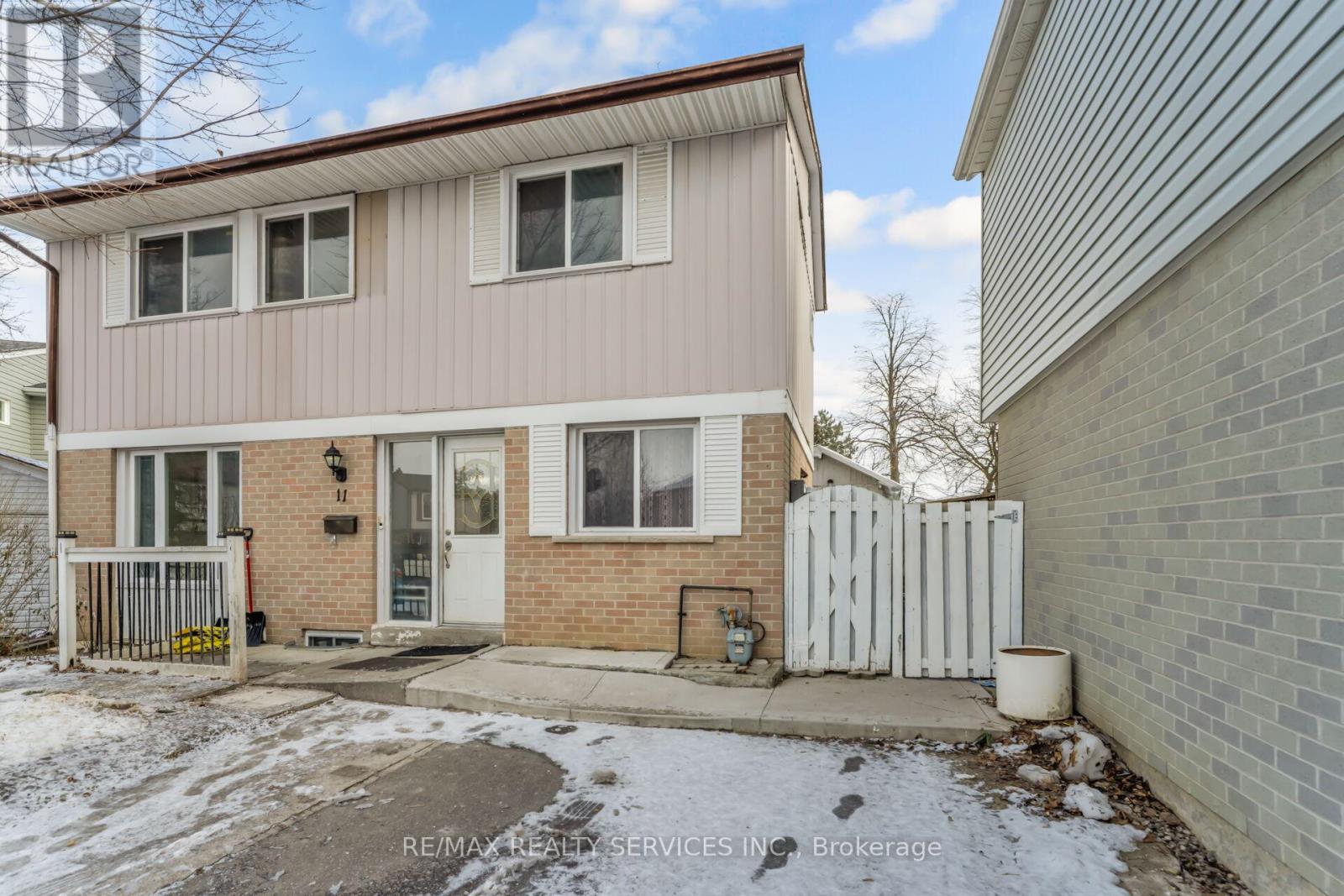 11 JULIETTE SQUARE, Brampton (Northgate), Ontario, L6S2M6 — Photo 2