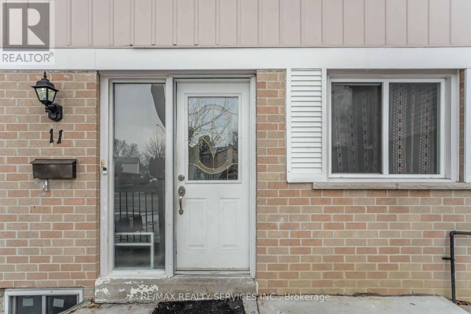 11 JULIETTE SQUARE, Brampton (Northgate), Ontario, L6S2M6 — Photo 3