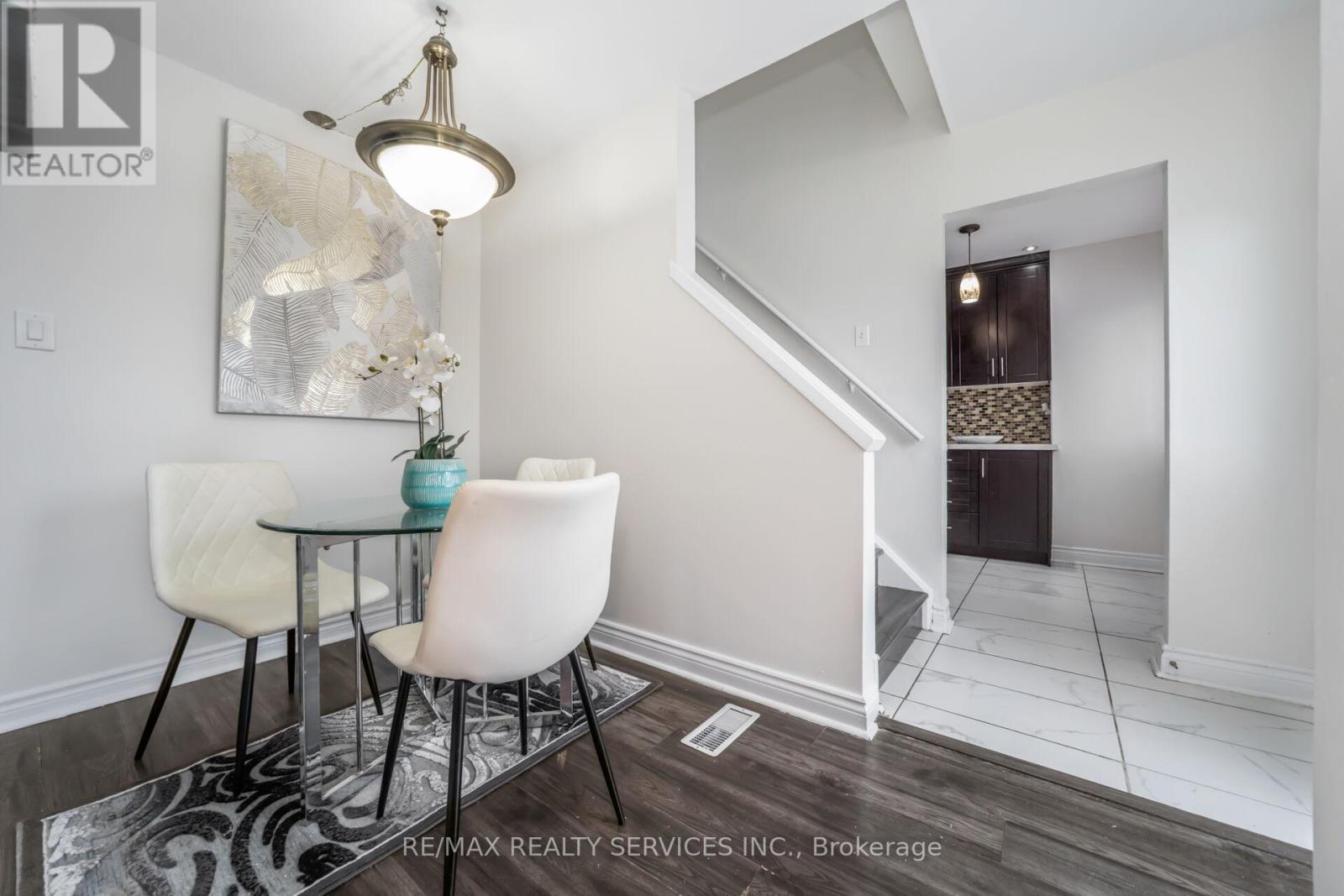 11 JULIETTE SQUARE, Brampton (Northgate), Ontario, L6S2M6 — Photo 7