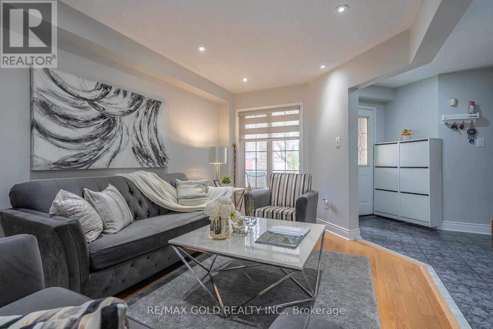 135 CORDGRASS CRESCENT, Brampton (Sandringham-Wellington), Ontario, L6R1Z8 — Photo 4