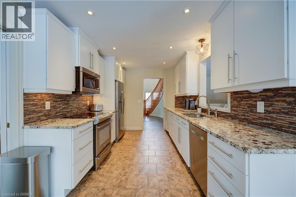 9 SCARFE Gardens, Brantford, Ontario, N3T6B2 — Photo 11
