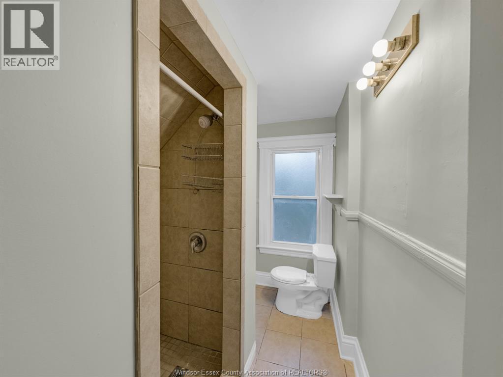 2470 CADILLAC Unit# UPPER, Windsor, Ontario, N8W3Y5 — Photo 10